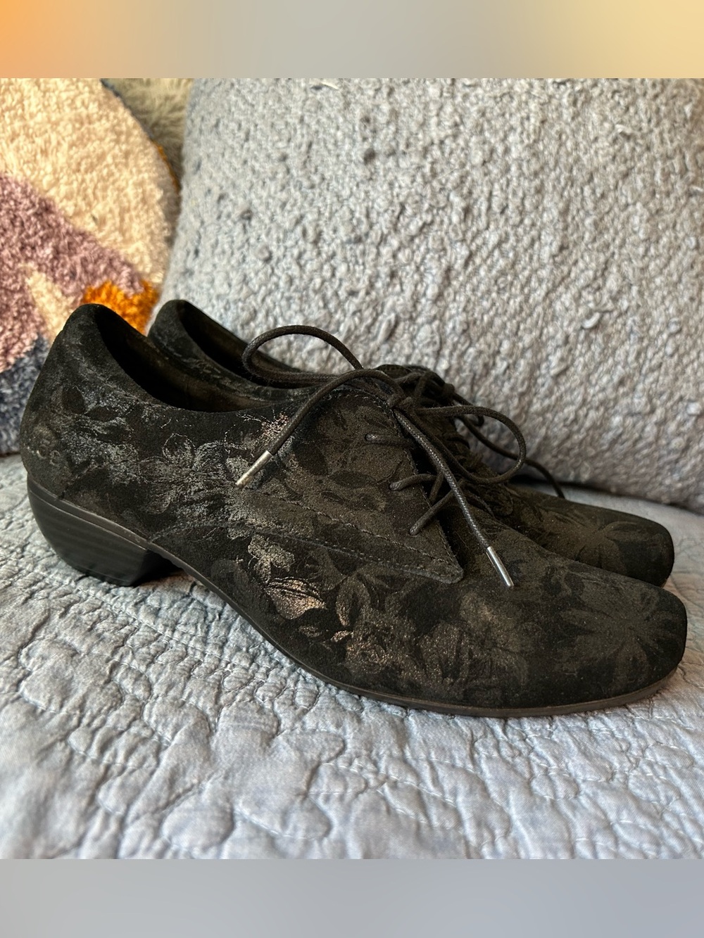 Taos Footwear Floral Suede Lace Up Oxfords